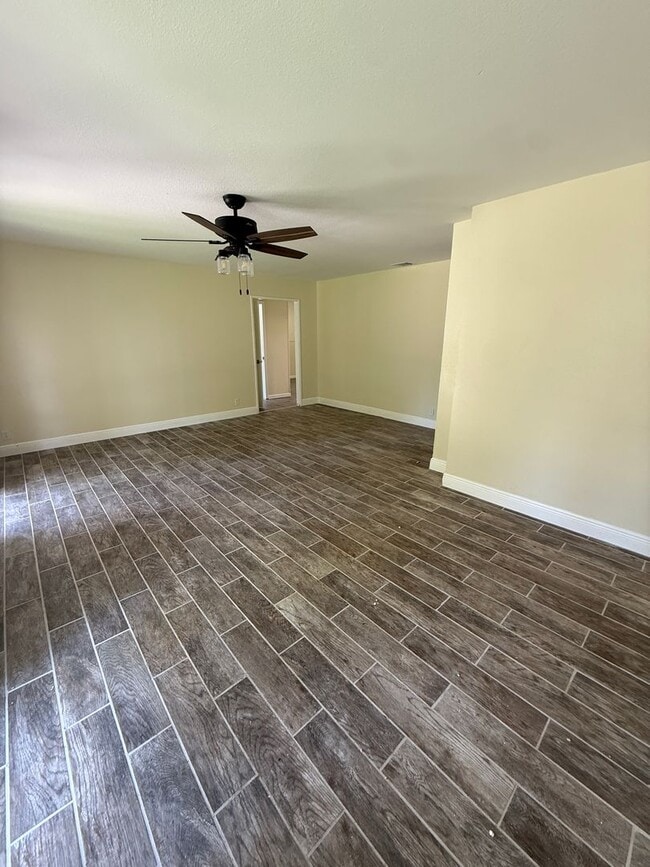 Photo - 9119 Bridgewood Dr