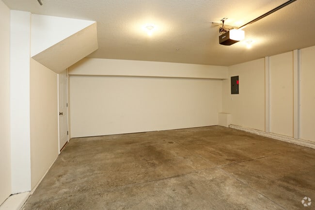 Attached Garage