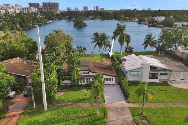 Photo - 2530 NE 199th St