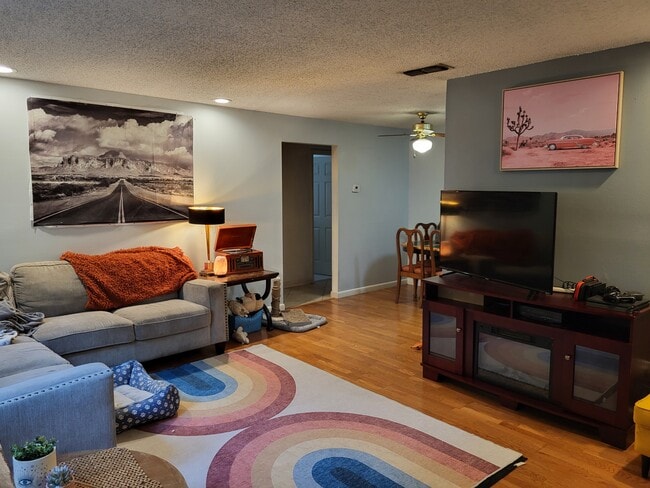 View of Great Room with recessed ceiling lights. - 1210 E Jackson St