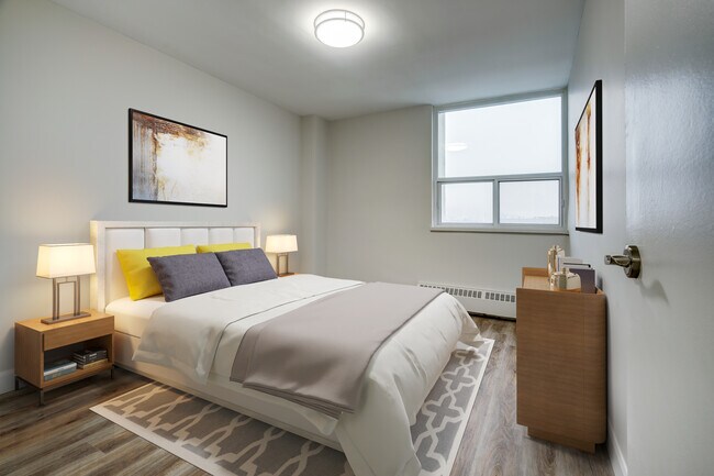 Photo - 345 Merton Street