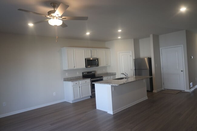 Photo - 81 Cramsford St