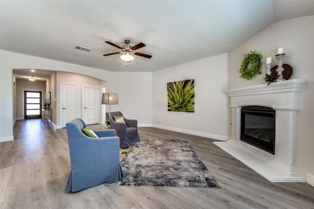 Photo - 1440 Green Valley Wy