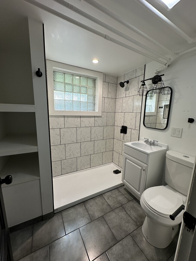 Photo - 4904 N Austin Ave Unit Garden