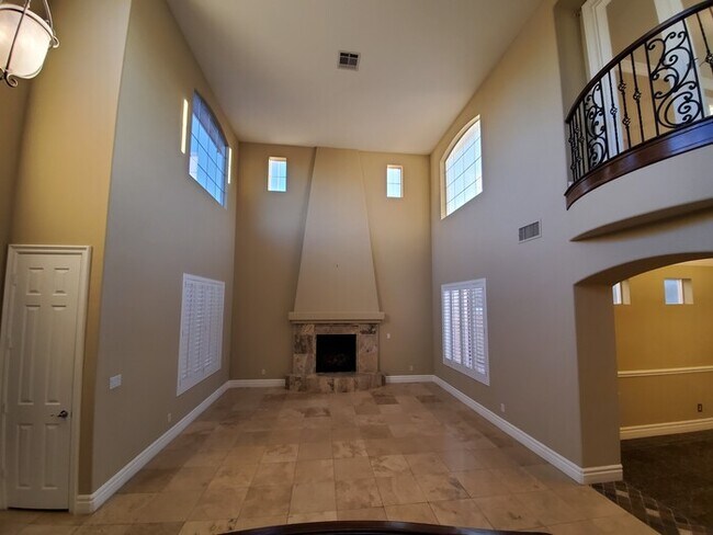 Renters Warehouse proudly presents a stunn... - Renters Warehouse proudly presents a stunn...