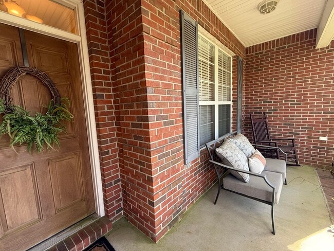 Photo - 4410 Windlake Dr