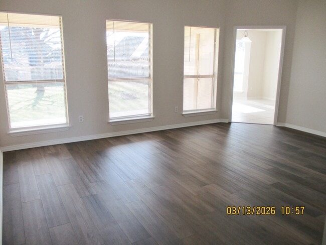 Photo - 536 Inwood Rd