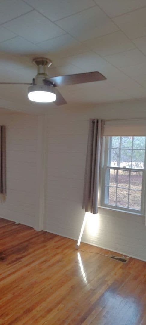 Photo - 422 Manning Ave