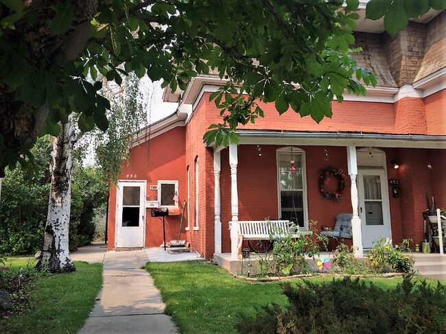 Photo - 450 N Hoback St