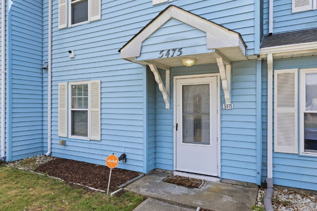 Building Photo - 5475 Davis Way