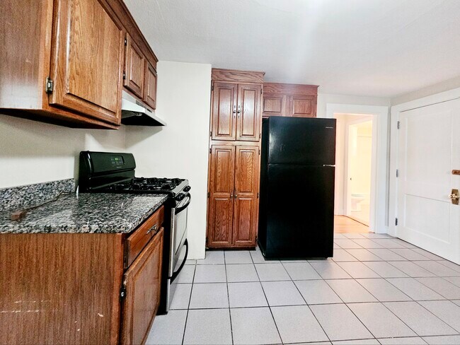 Photo - 11 Keefe Ave Unidad 2