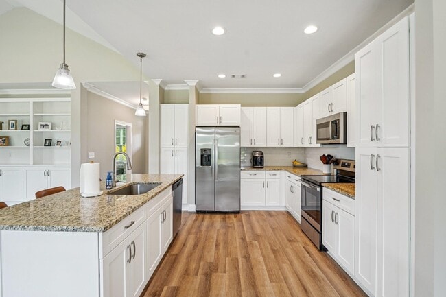 Photo - 202 Sage Ct