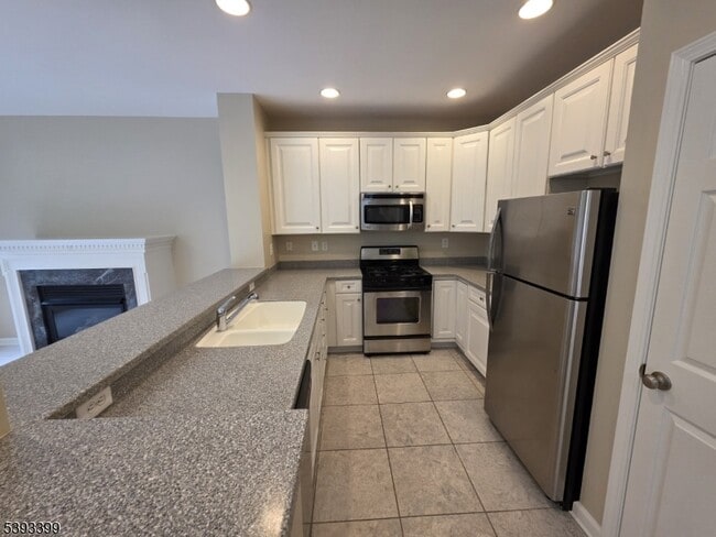 Photo - 228 Riverwalk Way