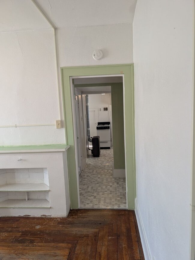 Photo - $750 - 1 Bedroom 1 Bath Duplex - Right in the Heart of Downtown Rapid City!