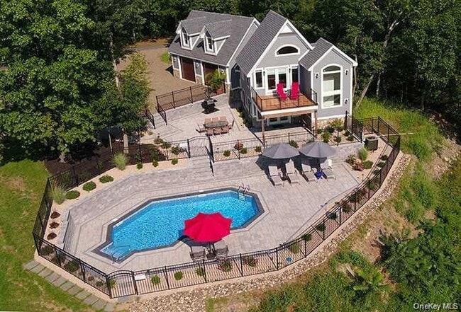 Photo - 21 Contentment Ln