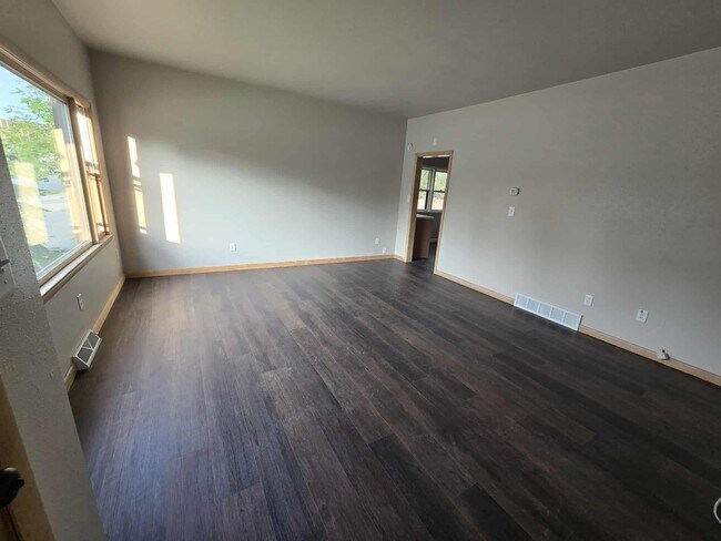 Photo - 1813 Wisconsin St Unit Lower