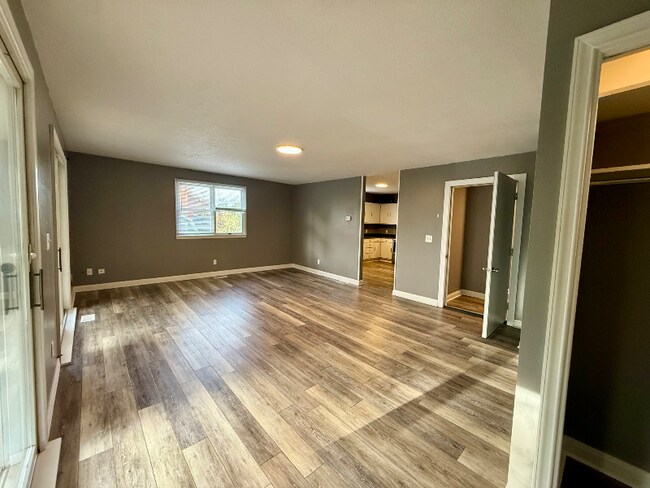 Photo - 801 Grand St Unit B