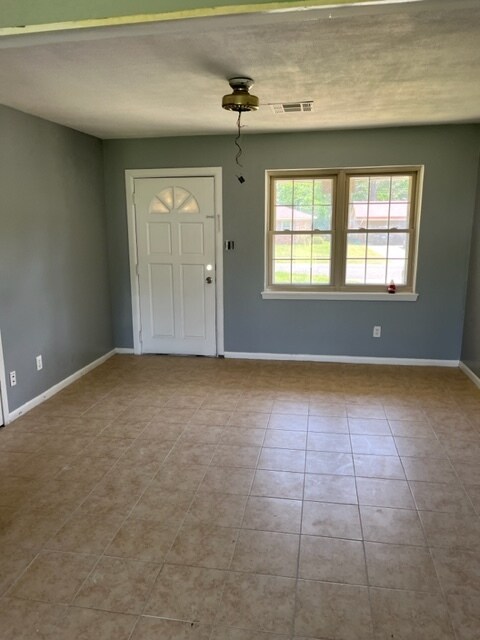 Photo - 9022 Avalon Dr