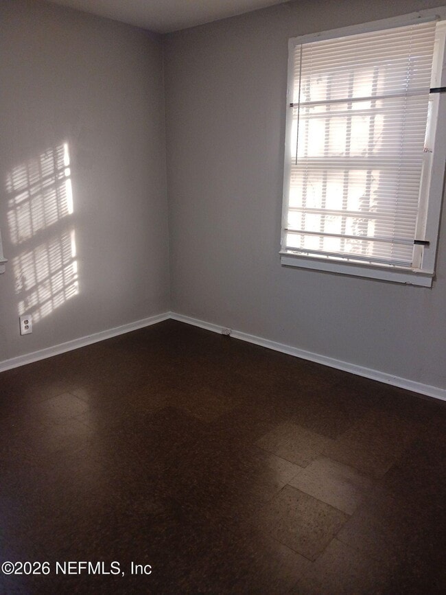 Photo - 1358 W 23rd St