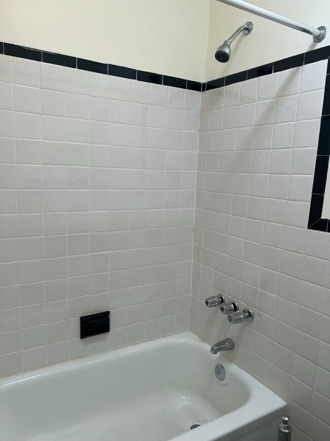 Bathroom - 553 W 148th St Unit 3