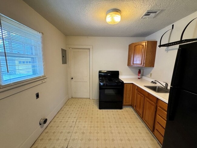 Photo - Game day and private campus parking, this cute 1 bed is conveniently located and ready for move in!