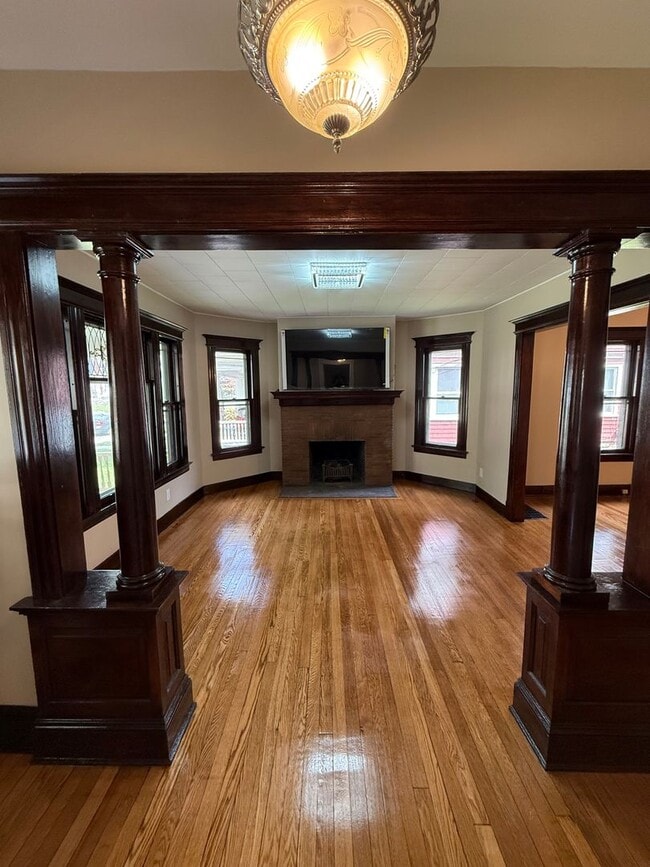 260-262 Oxford St