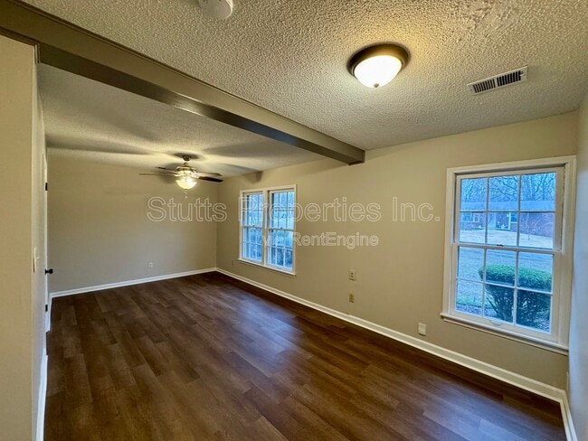 Photo - 408 Thorne St