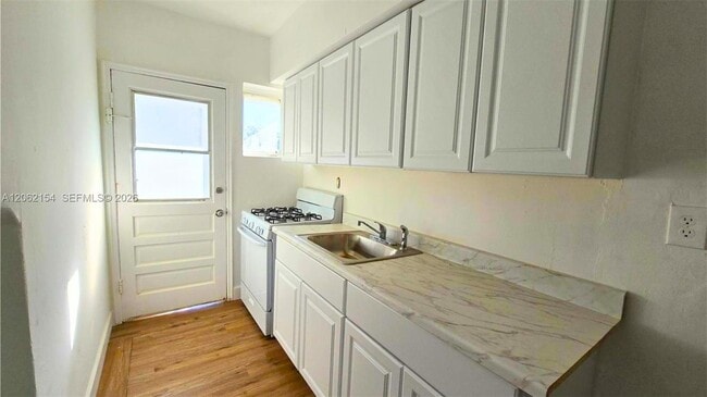 Photo - 660 84th St Unit 39