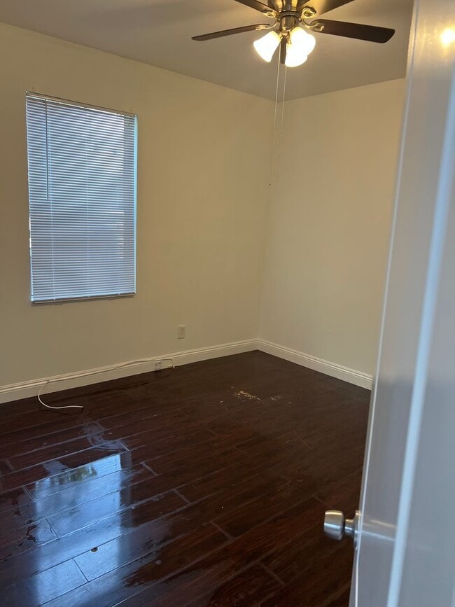 Photo - 3561 Atlantic St Unidad 3561 ½