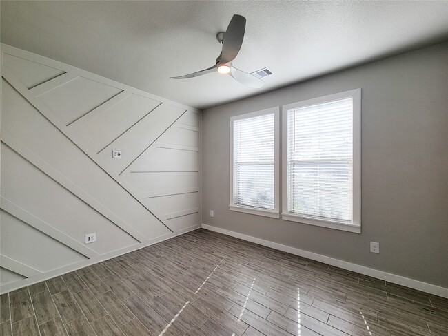 Photo - 31402 Conover Dr