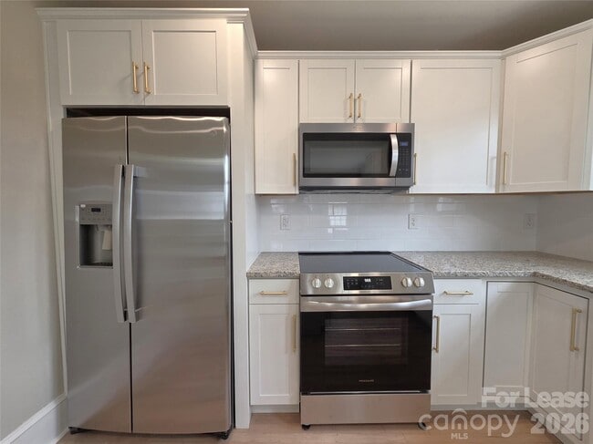 Photo - 200 E 2nd St