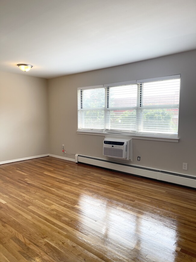 Liberty Street Apartments Unit 13R - Little Ferry, NJ | ForRent.com