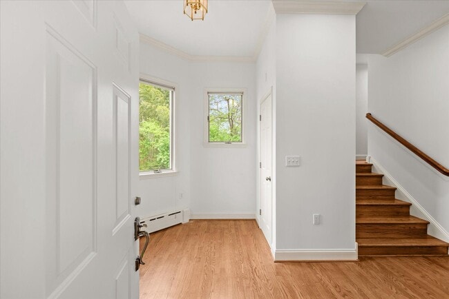 Photo - 6013 Selvyn Rd