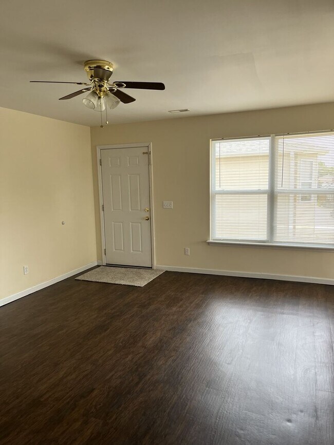 Photo - 727 W 5th St Unit APT 201