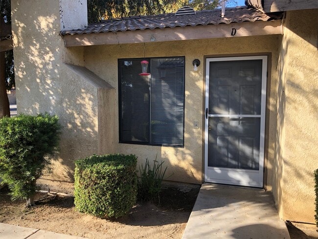 8706 Lyn River Ct Unidad D