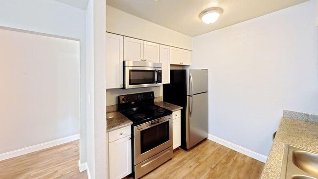 Kitchen - Sunrise Apartments