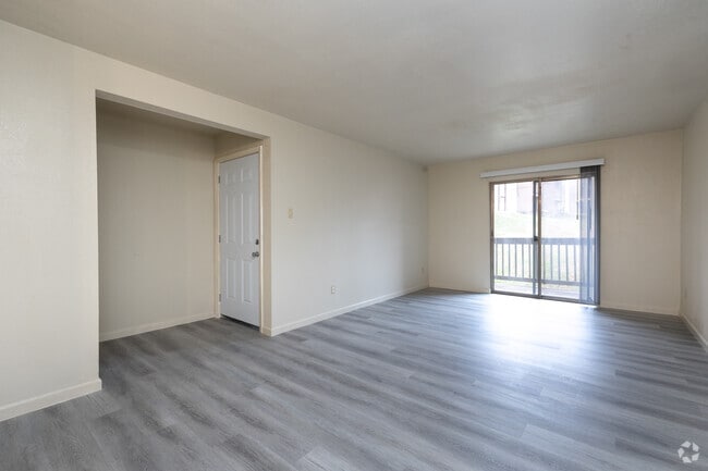 2BR, 1BA - 825SF - Living Room