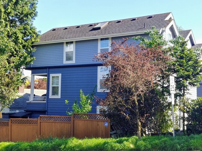 Building Photo - 4505 40th Ave SW Rental