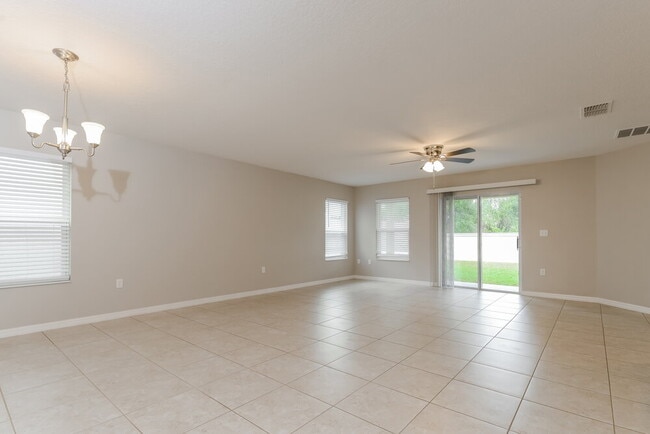 11503 Tangle Branch Ln