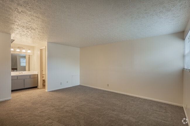 1BD 1BA 882 sq. ft.