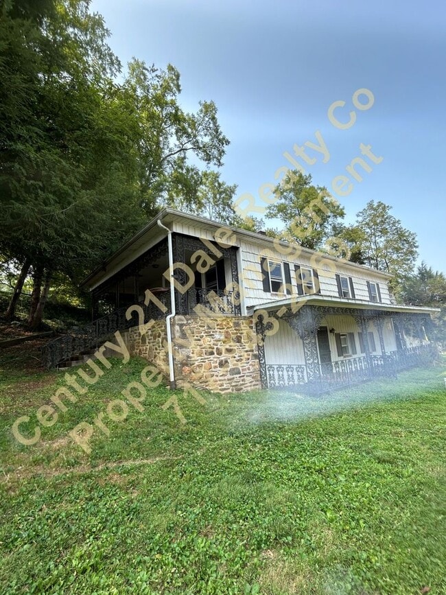 Photo - 2 Bedroom home in South Eastern School District with a Large Yard
