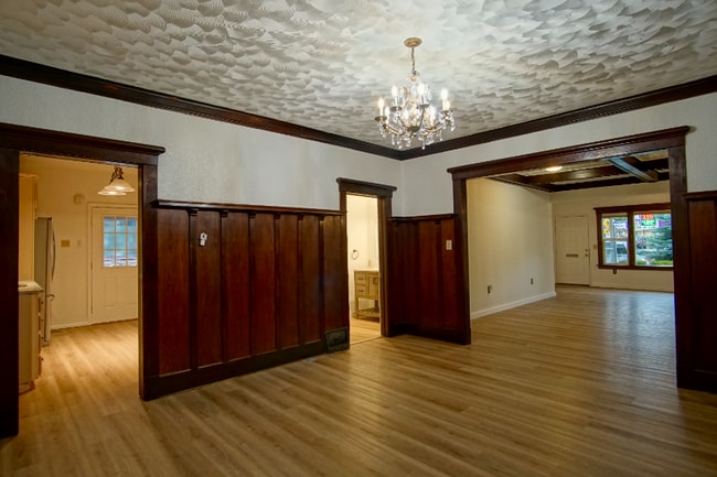 Photo - 1520 W Tenth Ave