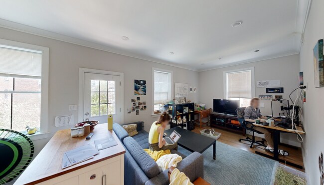 Building Photo - 83 Lubec St Unit 4