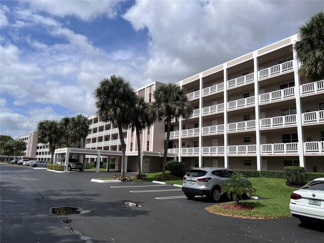 Building Photo - 1200 NW 87th Ave Unit 112 Rental