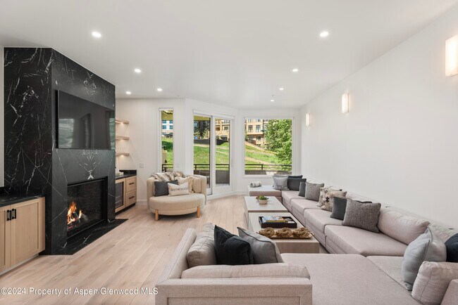 Photo - 381 Ridge Rd