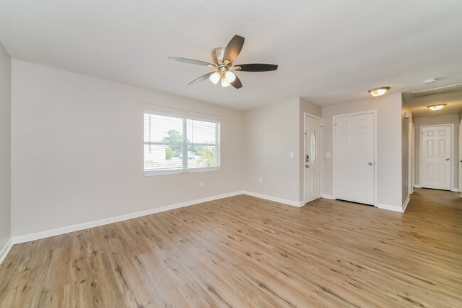 Photo - 309 Vaniman Ave