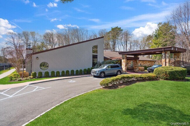 Photo - 124 Foxwood Dr