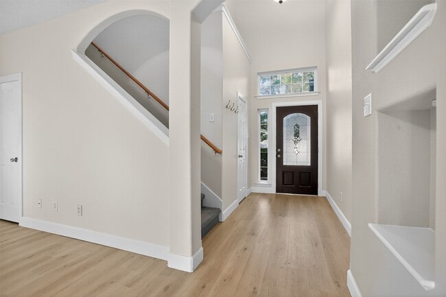 Photo - 126 Silver Penny Dr