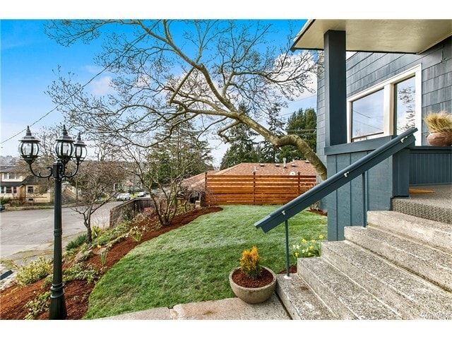 Photo - 348 NW 51st St