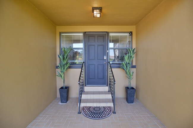 Photo - 1111 Florence St